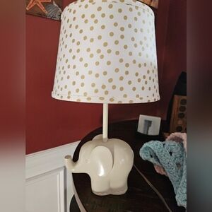 The Peanutshell Little Peanut Lamp
